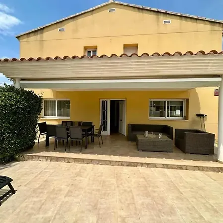 Spacious With Pool In Vall D'umbri