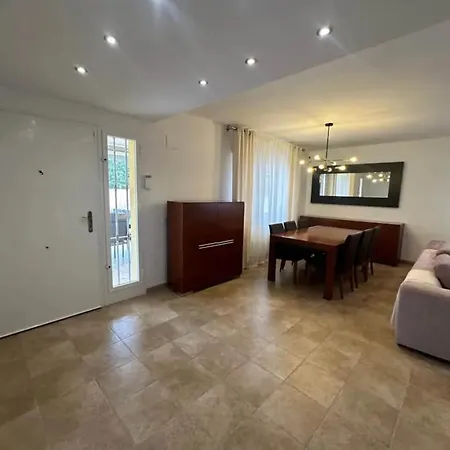 Spacious With Pool In Vall D'umbri Villa Borriol