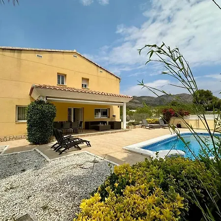 Spacious With Pool In Vall D'umbri Borriol